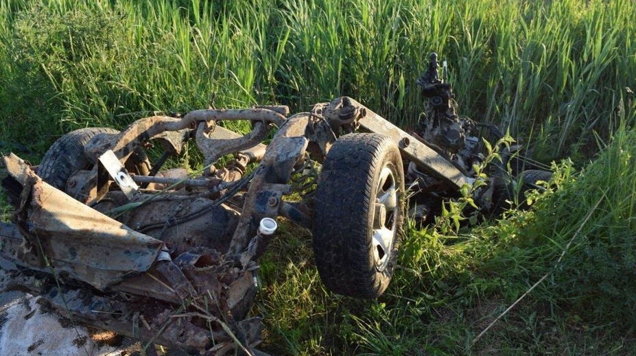Vo vysokej rýchlosti vyletel z cesty. Zo Suzuki Vitara ostali len roztrhané kusy