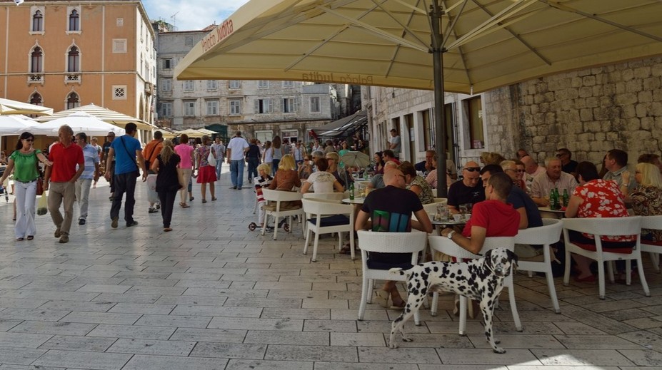 Nikdy nejedzte v takejto reštaurácii. Šéfkuchári prezradili, ako spoznať turistickú pascu