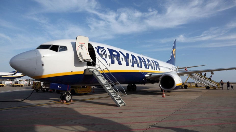 Ryanair žiada cestujúcich, aby nenosili na palubu jednu vec. Tentoraz to nie sú rifle