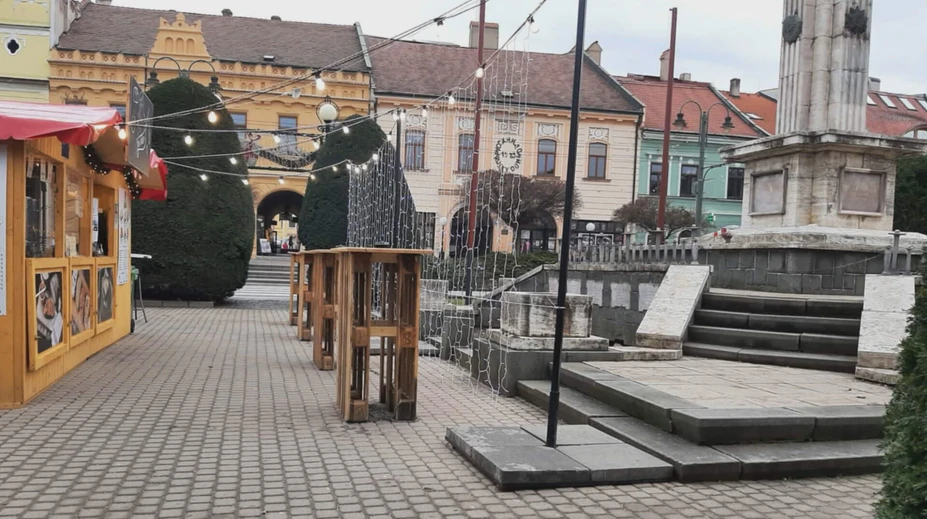 Počas trhov sa tam vraj močilo aj vracalo. Prešov dostal pokutu za zneuctenie pamätníka