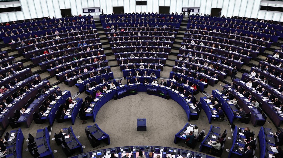 Európsky parlament schválil plán na ukončenie dovozu ruského plynu