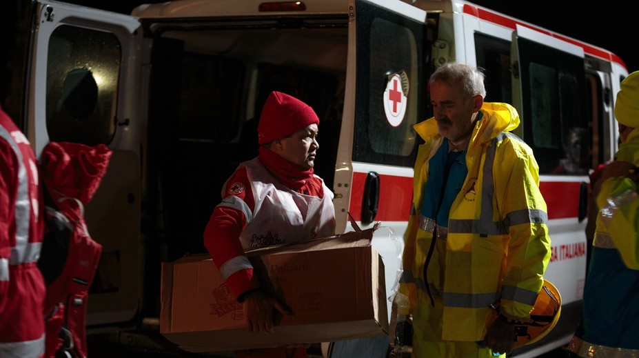 Výbuch míny pod minibusom v Burkina Faso si vyžiadal najmenej desať obetí