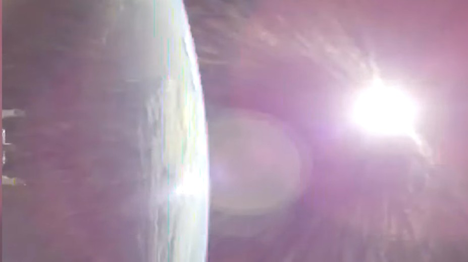 Astronauti misie Artemis II sú za polovicou cesty k Mesiacu