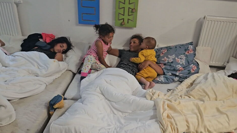 Najprv im zhoreli chatrče, teraz prišla ďalšia pohroma. V obci na Spiši sa objavil svrab