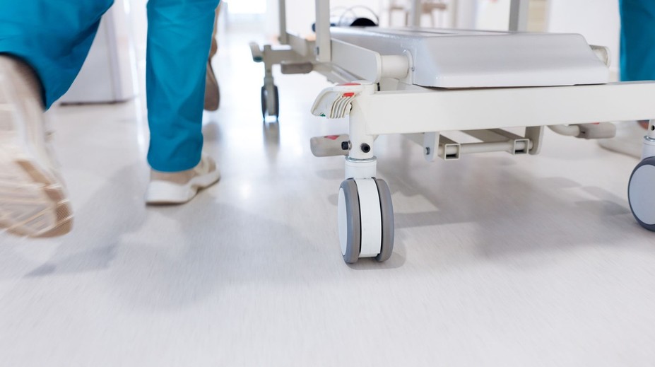 Stačilo počkať 20 minút. Mladá pacientka po operácii prišla o možnosť mať deti