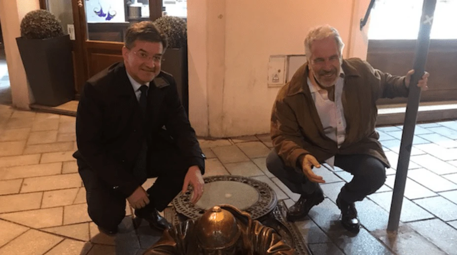 Lajčák sa osobne stretol s Epsteinom najmenej 25-krát. Jeden rok bol mimoriadne intenzívny