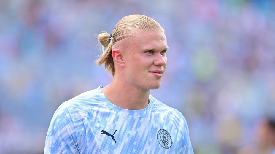 Haaland kúpil najdrahšiu knihu v histórii, stála šialenú sumu. Hneď potom ju daroval, mal jedinú podmienku