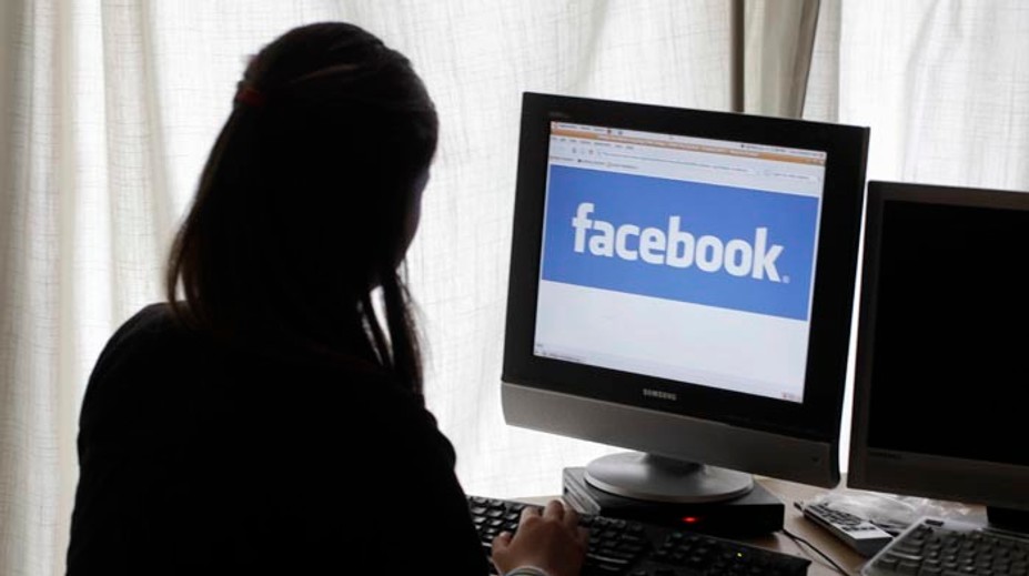 Alžírsko zablokovalo Facebook. Na sociálne siete unikli maturitné otázky