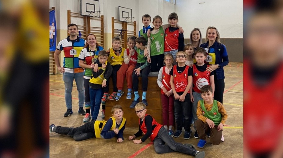 VIDEO: Takúto hodinu telocviku ste zrejme ešte nevideli. Slovenská učiteľka valcuje internet