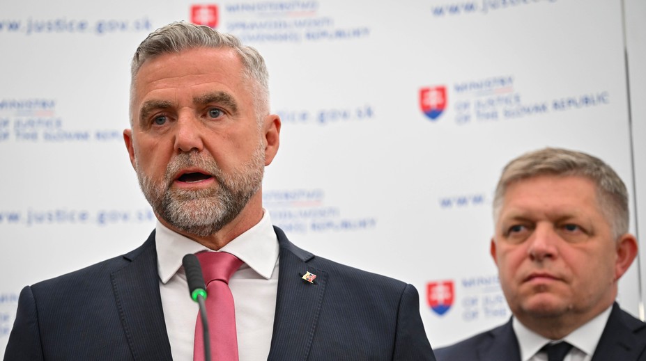 Premiér Fico pôjde do Moskvy s Gašparom a Eštokom