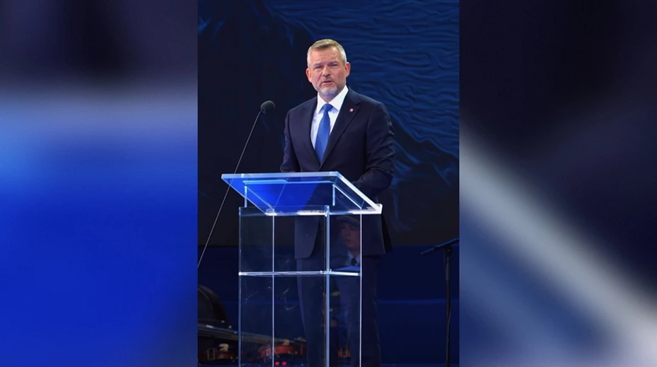 „Začne sa to nápisom na stene, skončí vojnami.“ Prezident pri spomienke na SNP varuje pred neslušnosťou