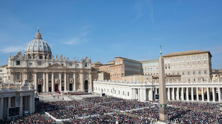 Vatikán vylúčil z rehole pedofilného kapucína, zneužiť mal desiatky detí