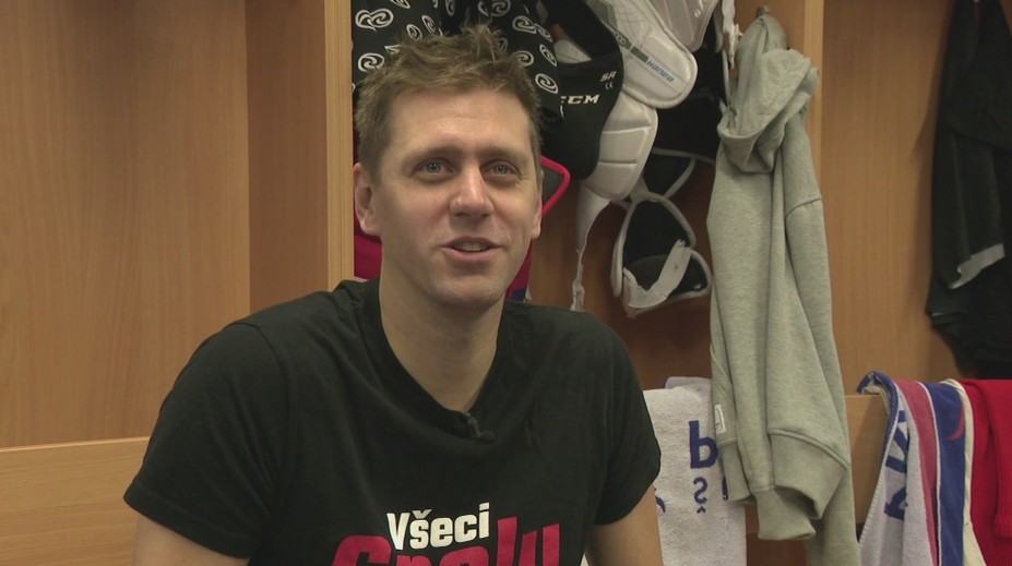 B. Konrád o hororovom prezeraní krku korčuľou: Keď som si chcel chytiť ranu, prsty mi vbehli dovnútra