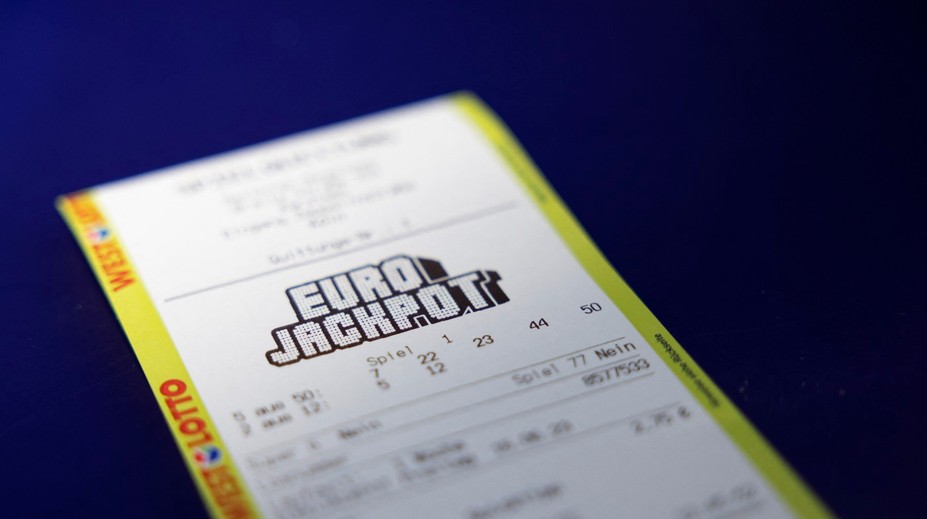 V lotérii Eurojackpot padla hlavná výhra. Šampanské môže búchať aj jeden Slovák