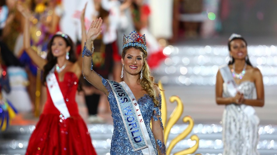 Svet spoznal novú Miss World 2015. Stala sa ňou pianistka zo Španielska