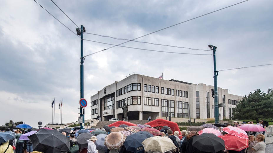 Koalícia a opozícia sa zhodla na parlamentnom DOD: Parlament treba približovať ľuďom