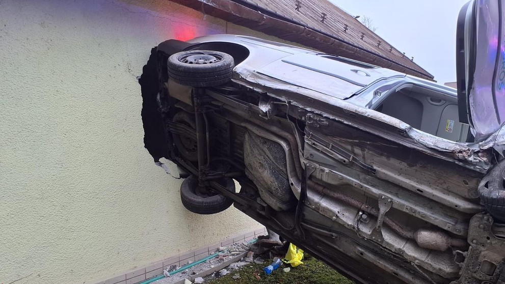 Auto v rodinnom dome (Gbeľany)