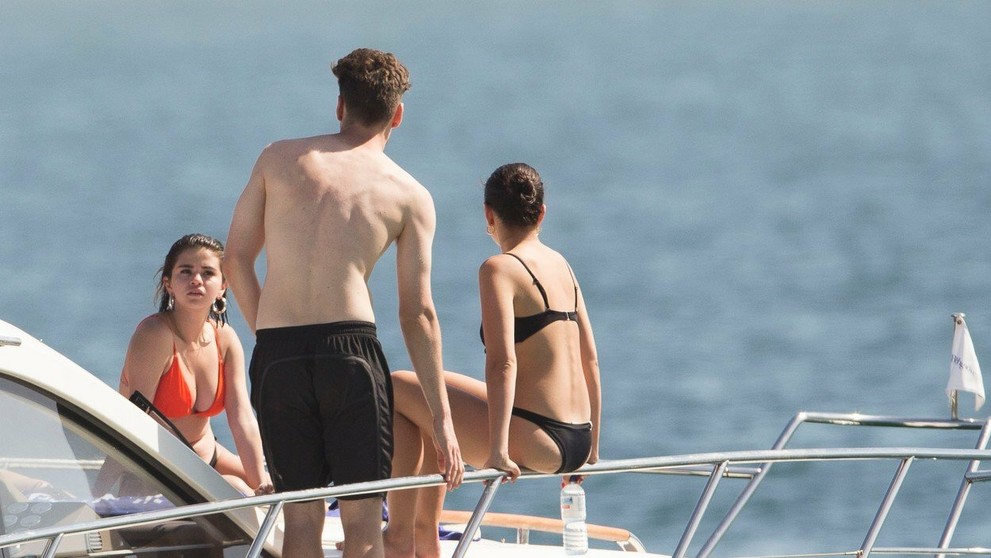 Selena Gomez na jachte v Sydney