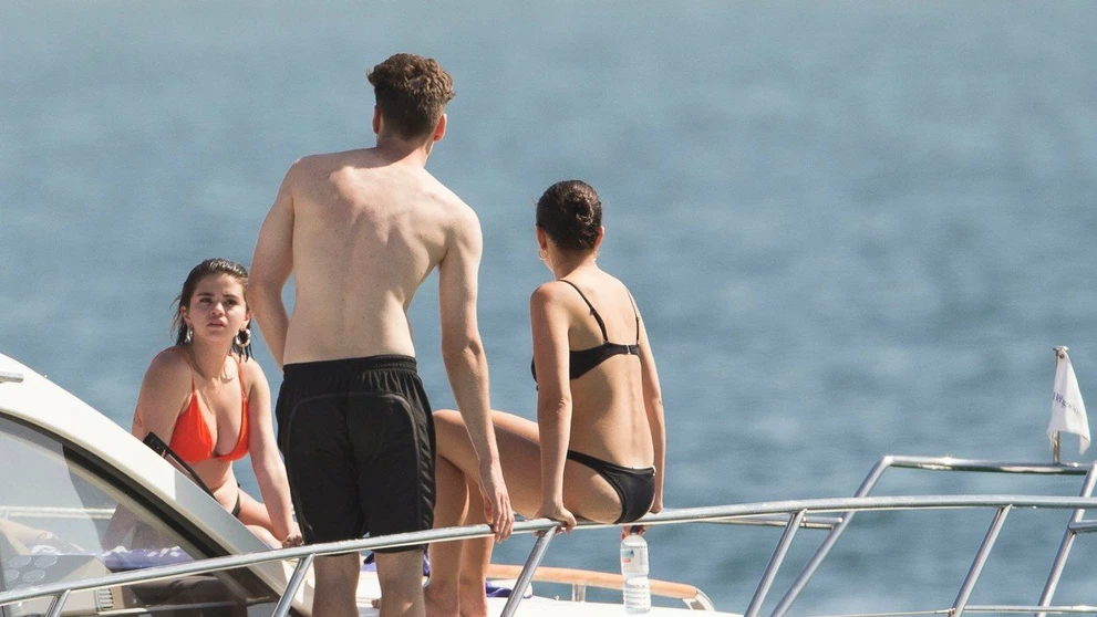 Selena Gomez na jachte v Sydney