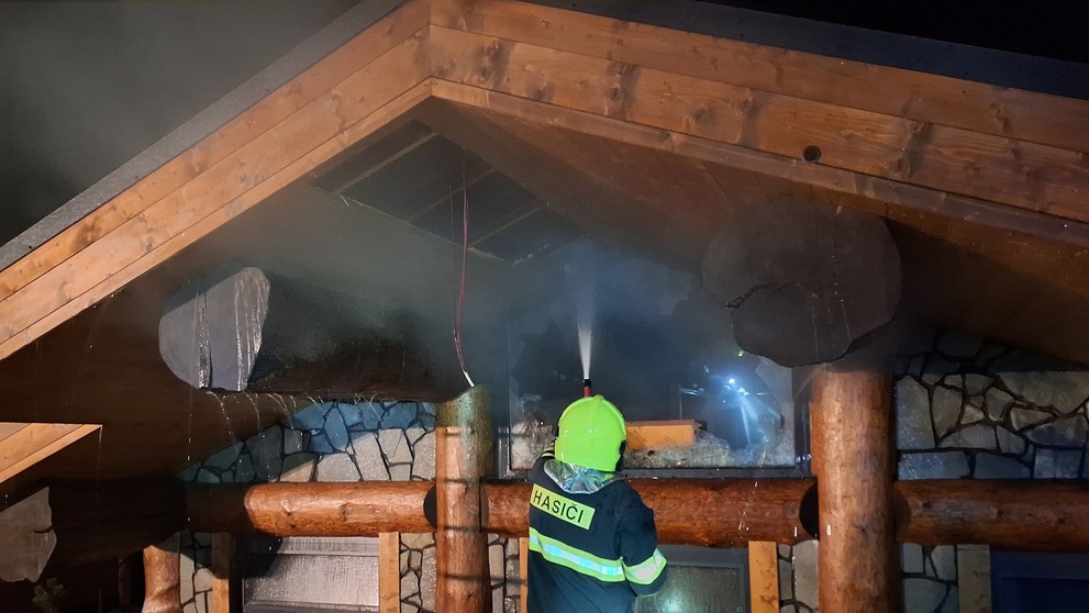Požiar luxusnej chaty