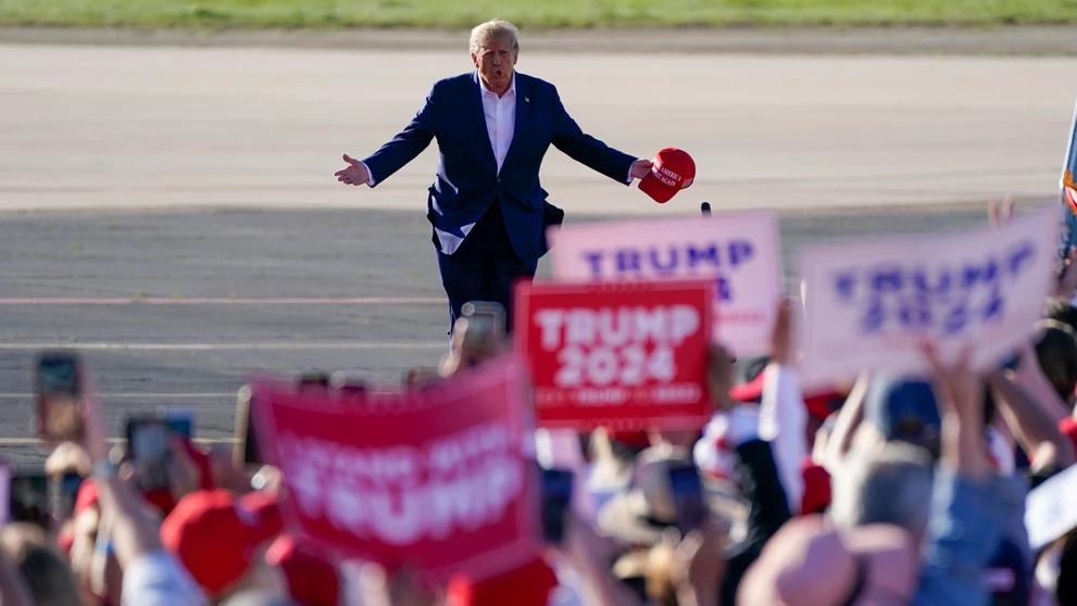 Donald Trump počas svojej prvej kampane pred prezidentskými voľbami 2024.