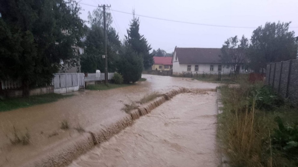 V Zborove vyhlásili tretí stupeň povodňovej aktivity