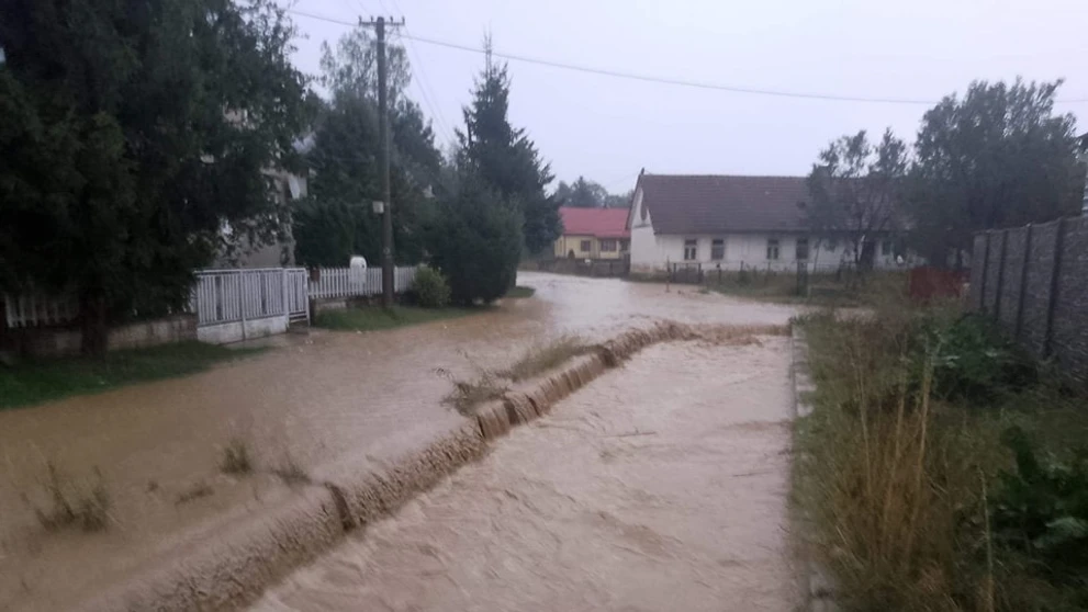 V Zborove vyhlásili tretí stupeň povodňovej aktivity