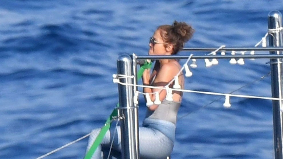 Jennifer Lopez na sebe poctivo maká aj počas dovolenky