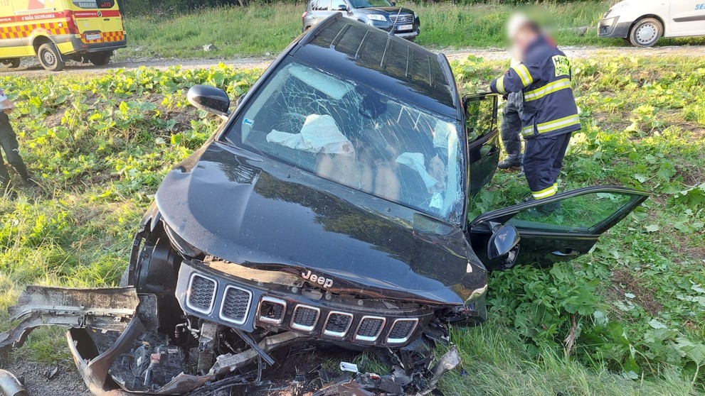 Nehoda vozidiel medzi obcami Oravská Lesná a Zákamenné