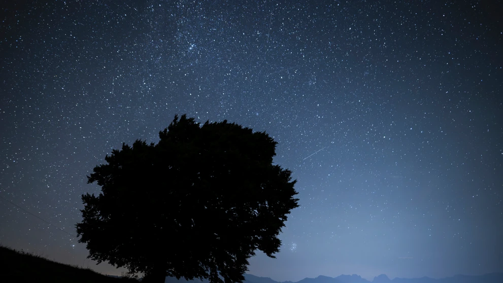 Pozorovanie meteorického roja Perzeíd vo Švajčiarsku.