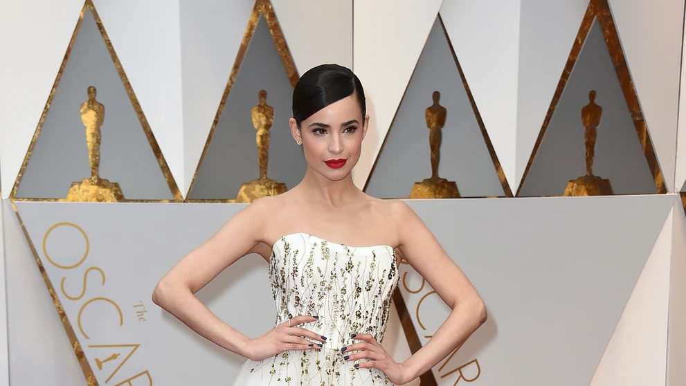 Sofia Carson 