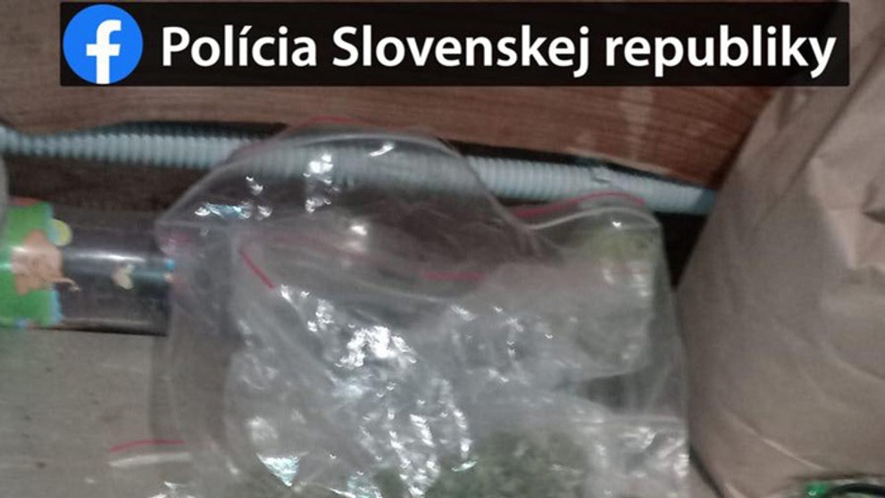 Zásah NAKA pre drogy.