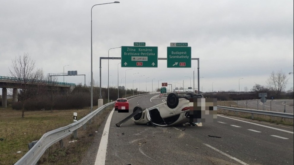 Vážna nehoda na diaľnici D4.