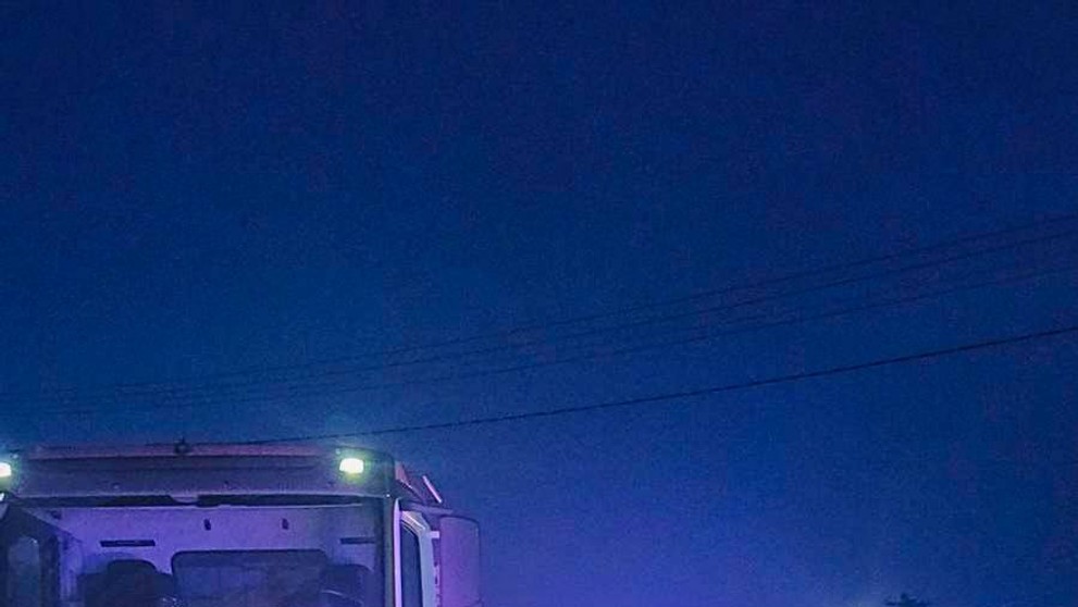 Zrážka osobného a nákladného auta.