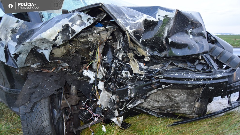 Nehoda na ceste medzi Senicou a obcou Jablonica