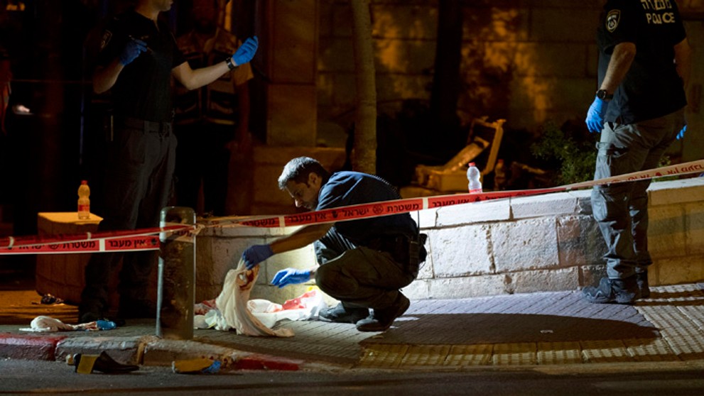 Pri streľbe na autobus utrpelo zranenia najmenej sedem ľudí.