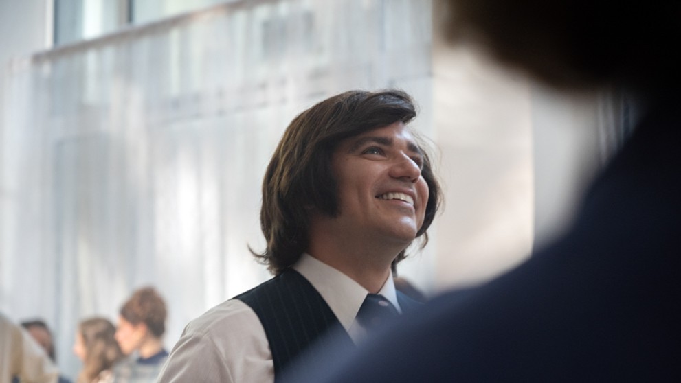 Vojta Kotek ako Karel Gott vo filme Duchoň