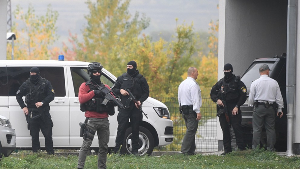 Zábery z miesta činu.