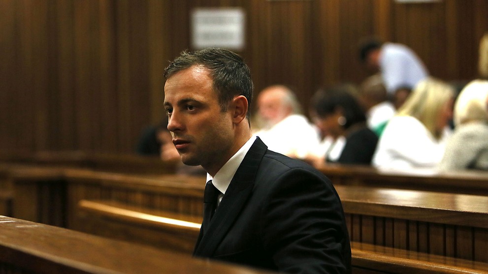 Oscar Pistorius pri vypočutí verdiktu - "vinný z neúmyselného zabitia".