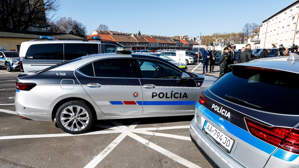 Nový dizajn policajných áut.