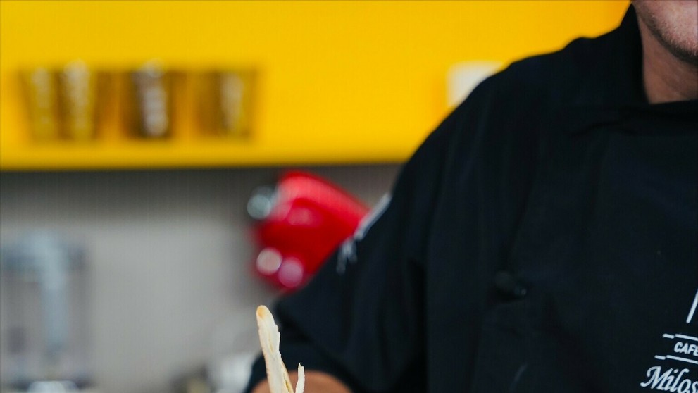 Uhorkovo oriešková salsa s teľacím mäsom