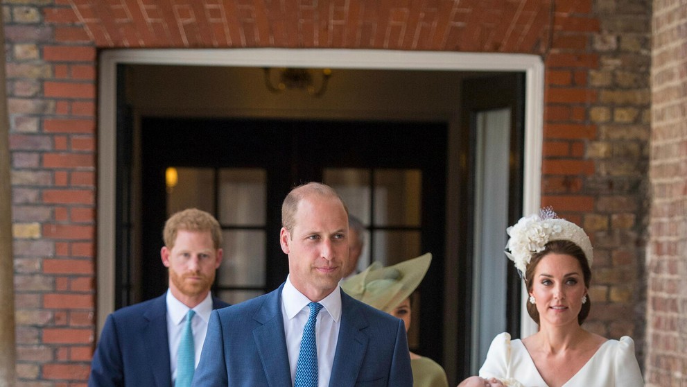 Na krste princa Louisa nechýbajú ani jeho súrodenci princ George a princezná Charlotte.