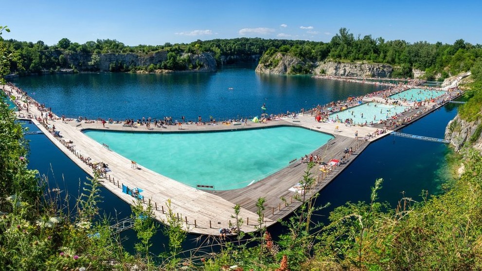 Unikátne kúpalisko v bývalom lome.