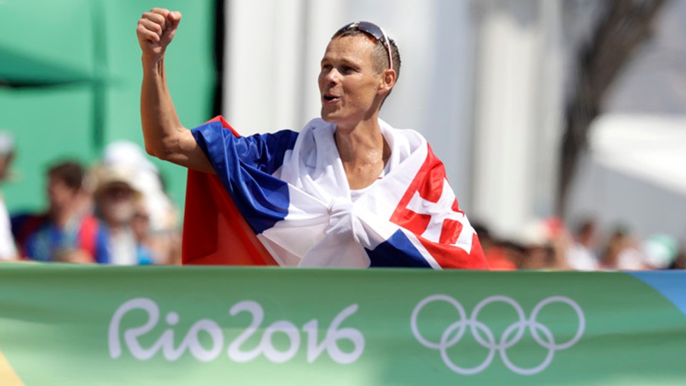 Matej Tóth tesne pred zlatým cieľom v chôdzi na 50 km v Riu.
