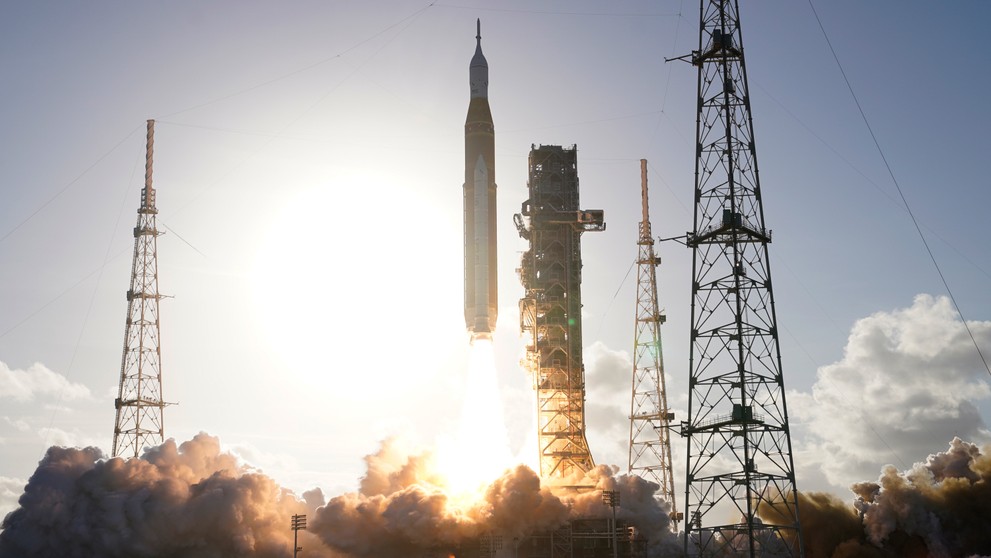 Štart rakety SLS bol úspešný.