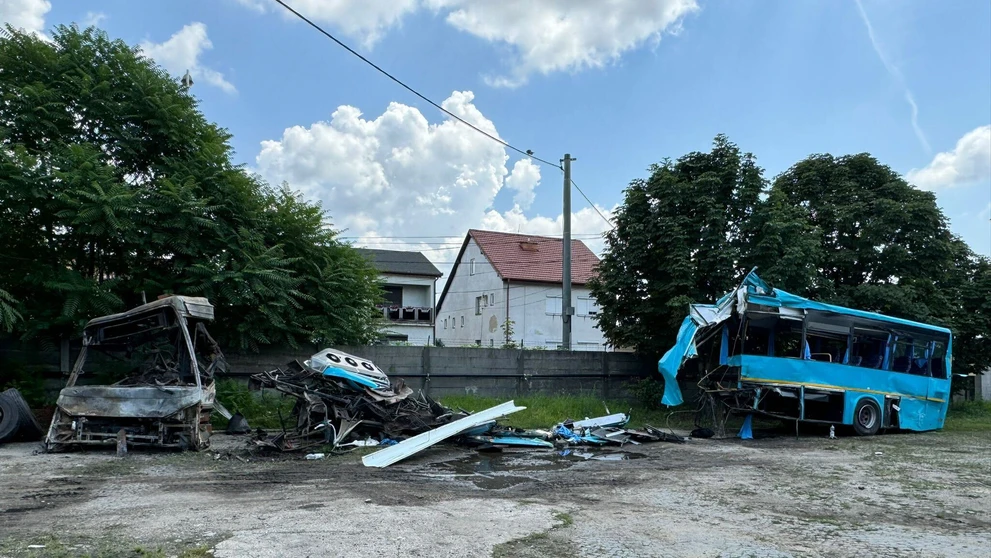 Vrak autobusu.