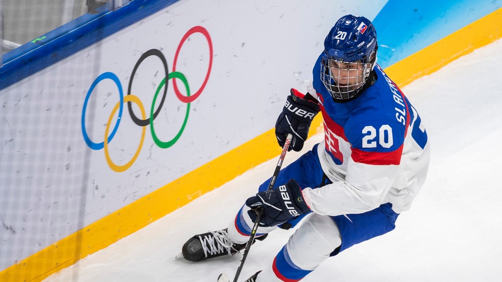 Juraj Slafkovský vo štvrťfinále ZOH 2022 proti USA.