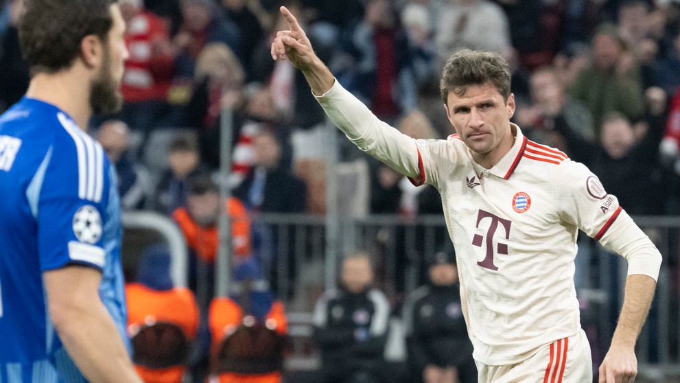 Thomas Müller počas zápasu so Slovanom Bratislava