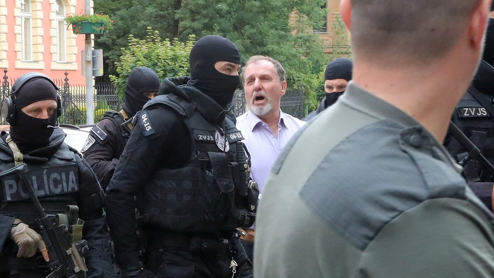 Cintula vykrikoval známe heslá