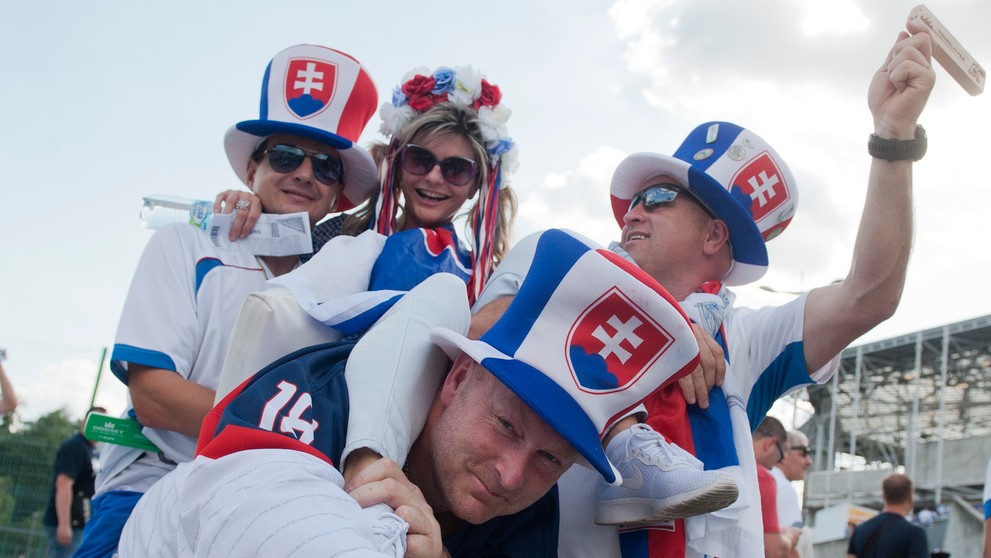 Na snímke slovenskí fanúšikovia pred zápasom skupiny A na ME futbalistov do 21 rokov Slovensko - Anglicko.